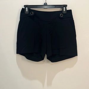 Caché Black Shorts